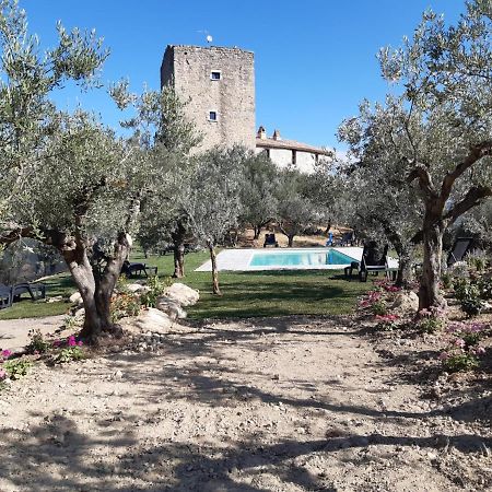Castello Di Cisterna Aparthotel Gaglietole Екстериор снимка