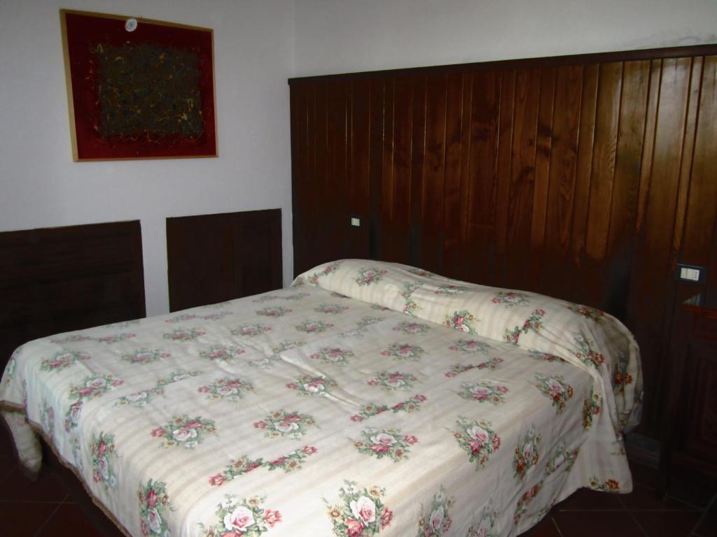 Castello Di Cisterna Aparthotel Gaglietole Екстериор снимка